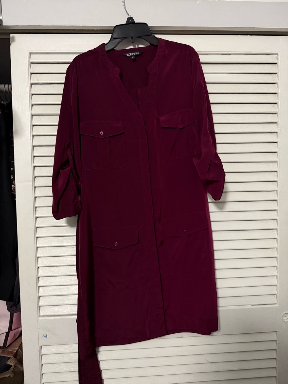 Express Button-Front Tunic Blouse in Burgundy